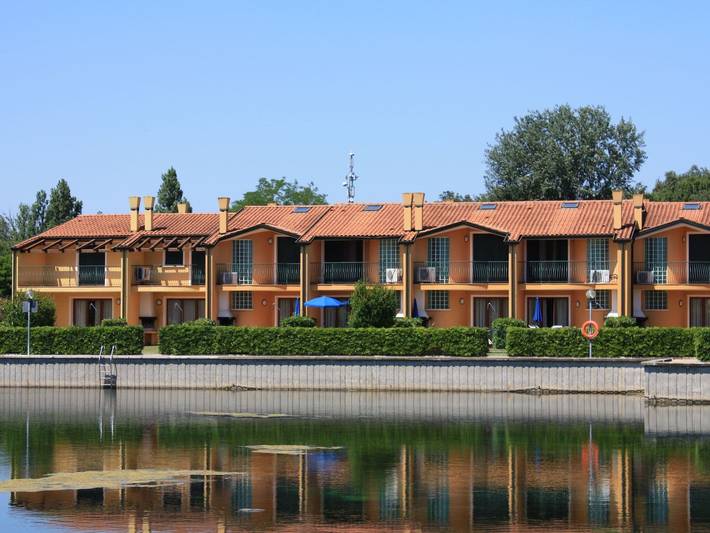 Appartamento per 4 persone, con Balcone/Terrazza e Balcone nonché Terrazza e Giardino a Albarella