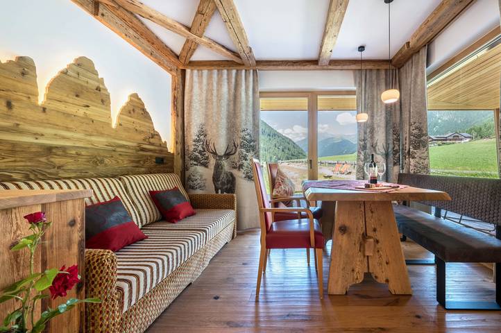 Casa vacanza per 4 persone, con Balcone e Idromassaggio nonché Giardino e Sauna a Valle di Casies