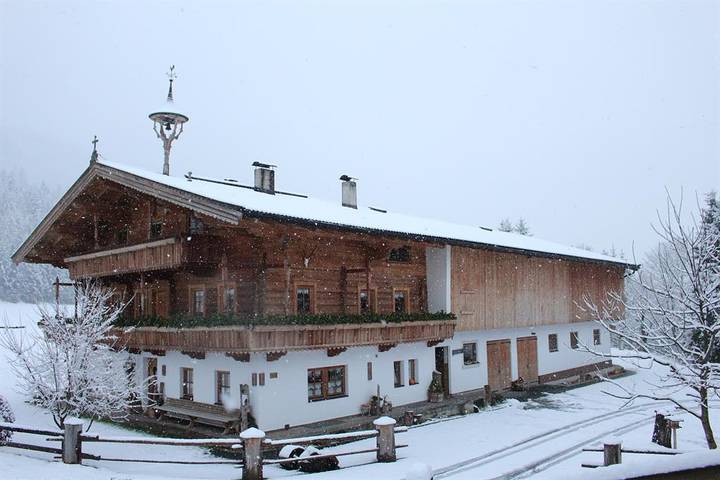 Doppelzimmer, Dusche, Wc zur Einzelnutzung in Waidring, Chiemgauer Alpen