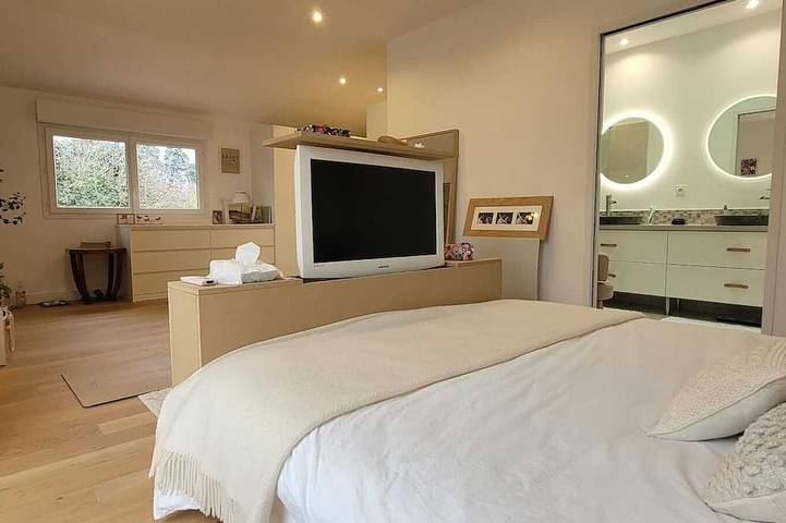 Location de vacances pour 10 personnes, avec jacuzzi et terrasse à Aussonne - 2