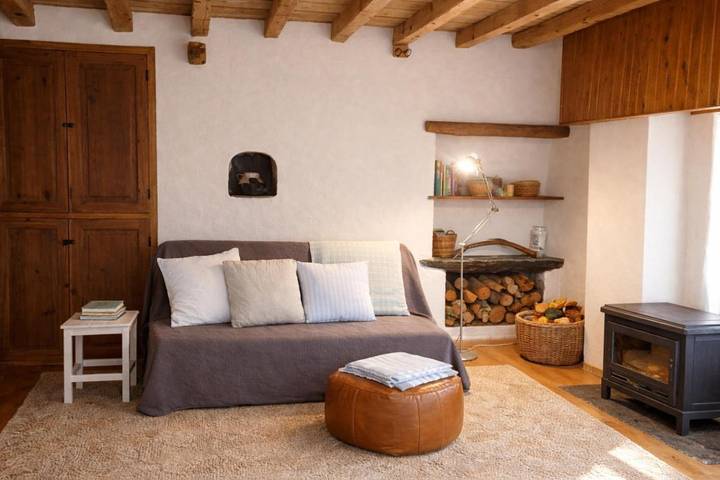 Location de vacances pour 6 personnes, avec vue et jardin à Err - 3