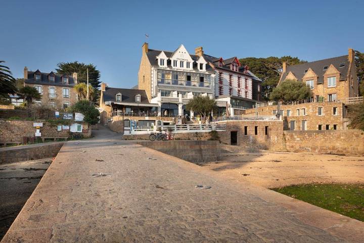 Hôtel pour 4 personnes, avec jardin à Île-de-Bréhat