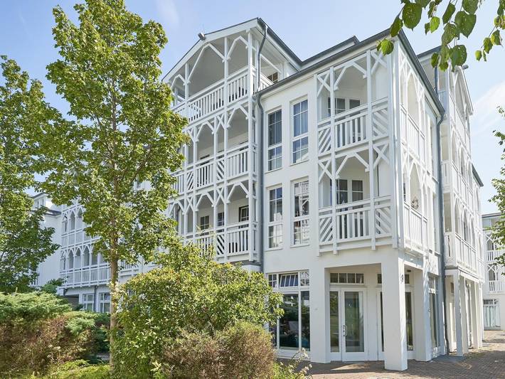 Ferienwohnung für 2 Personen, mit Balkon und Pool sowie Sauna in Sellin