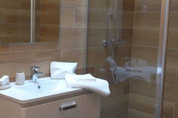 Chambre D’hôte pour 10 Personnes dans Combourg, Région de Saint-Malo, Photo 4