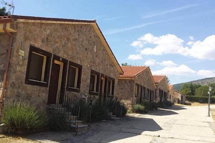 Casa rural para 4 personas, con jardín, Se admiten mascotas en Sierra de Guadarrama