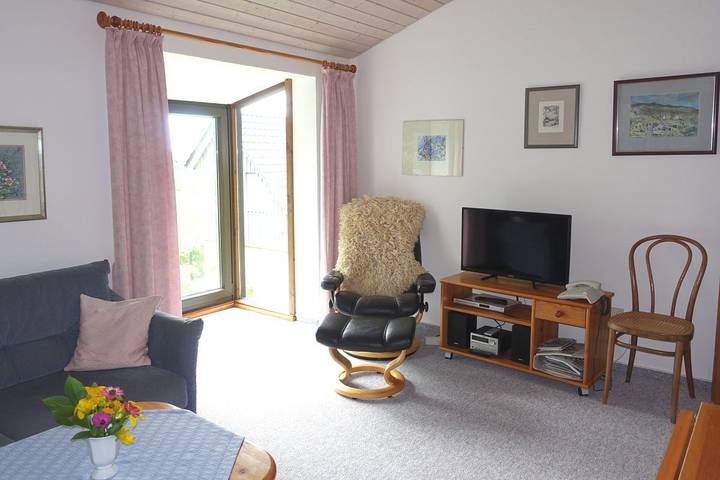 Ferienwohnung für 2 Personen, mit Garten und Terrasse in der Husumer Bucht - 2