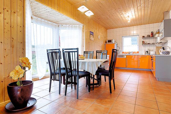 Ferienhaus für 6 Personen, mit Garten und Terrasse sowie Sauna, mit Haustier auf Usedom - 4