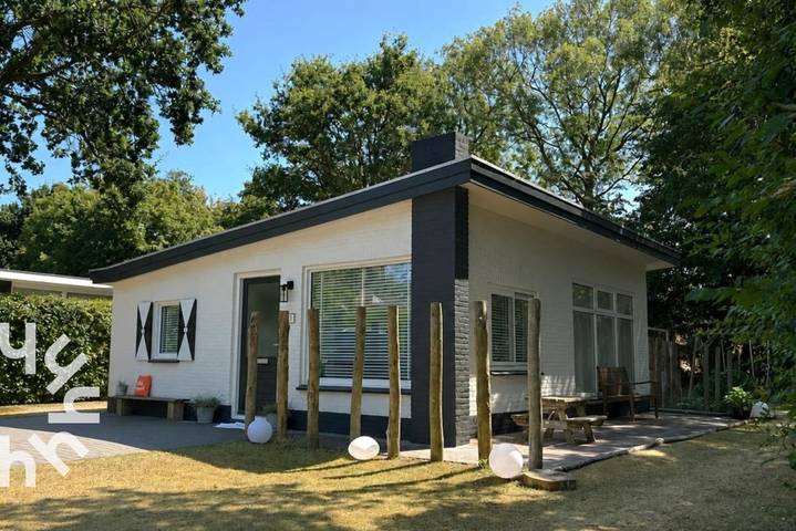 Ferienhaus für 4 Personen, mit Terrasse und Garten in Oostkapelle