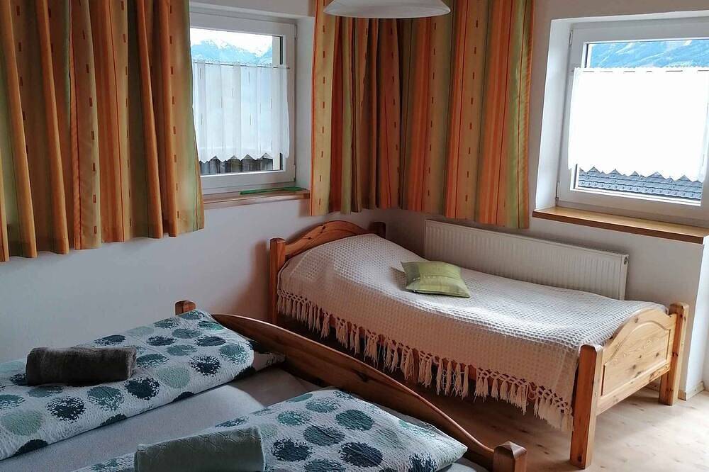 Ganze Wohnung, Ferienwohnung mit Terrasse und Garten in Bruck am Ziller, Bezirk Schwaz