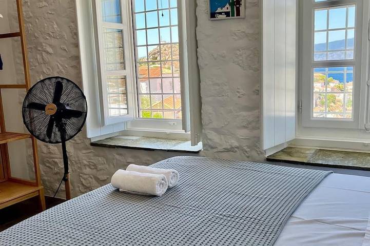 Gîte pour 2 personnes, avec terrasse et jardin à Hydra - 3