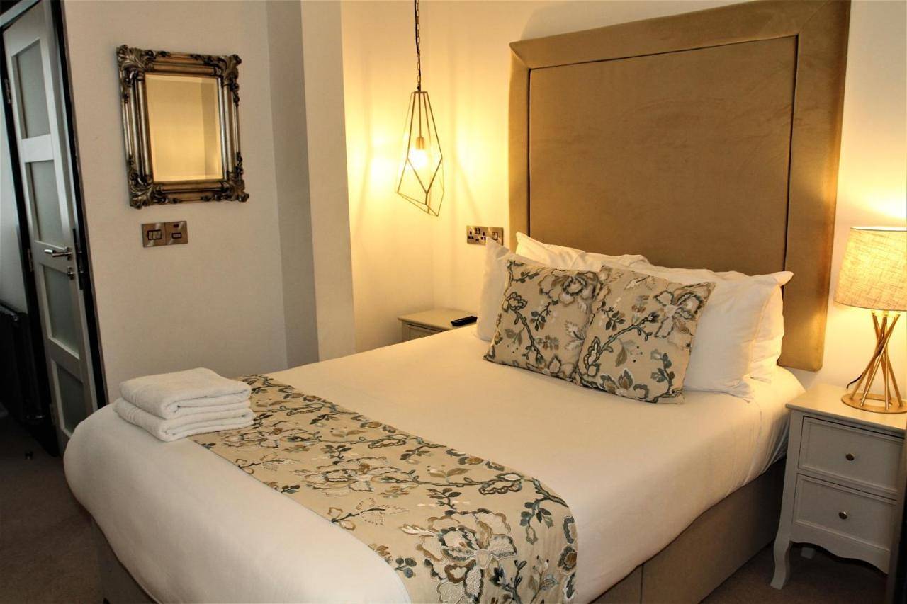 The Lane - Boutique Residence in Eyre Square, Galway