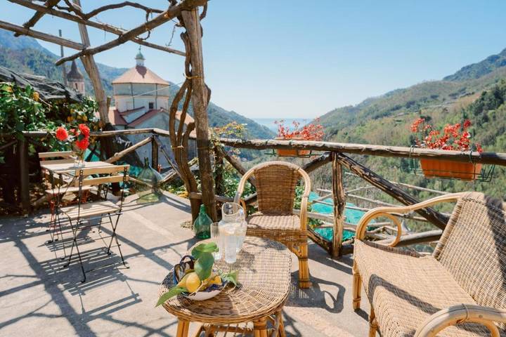 Appartamento per 2 persone, con Balcone e Terrazza nonché Giardino e Piscina a Tramonti