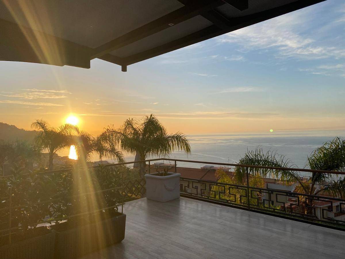 Luxury, Villa Vittorio, Pool, Taormina,Etna & Seaview in Giardini-Naxos, Messina Provinz