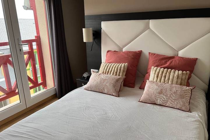 Gîte pour 9 personnes dans Office De Tourisme De Mers Les Bains - 2