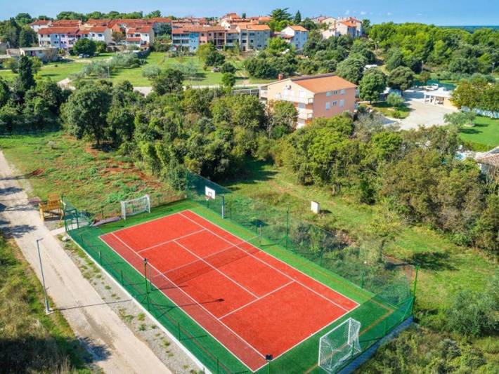 Apartamento entero, Diversión y estancia familiar en Banjole in Banjole, Costa sur de Istria