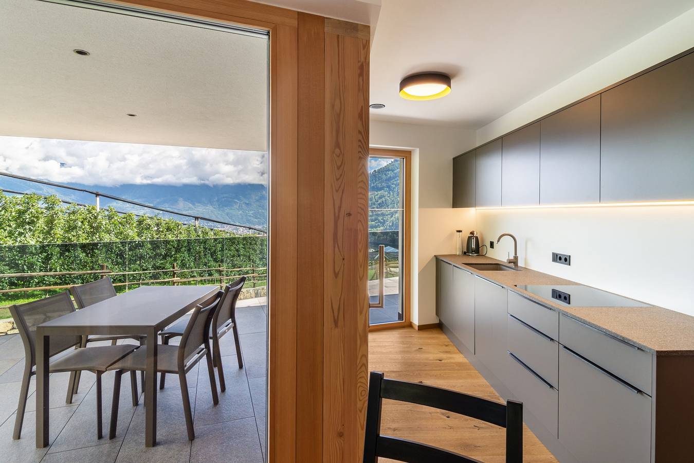 Ganze Wohnung, Ferienwohnung Hofer Hof Mut mit Bergblick, Wlan und Terrasse in Oberplars, Algund