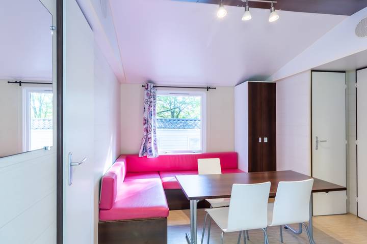 Mobil home pour 6 personnes, avec bassin pour enfant et jardin, adapté aux familles à Saint-Pompont - 2