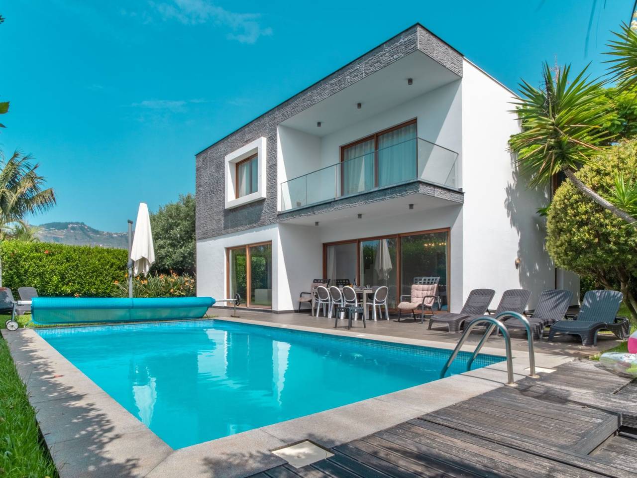 Ferienvilla "Star Villa" mit privatem Pool in São Martinho, Madeira