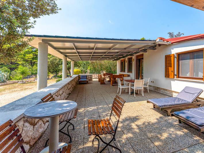 Dundo House in Kampor, Rab