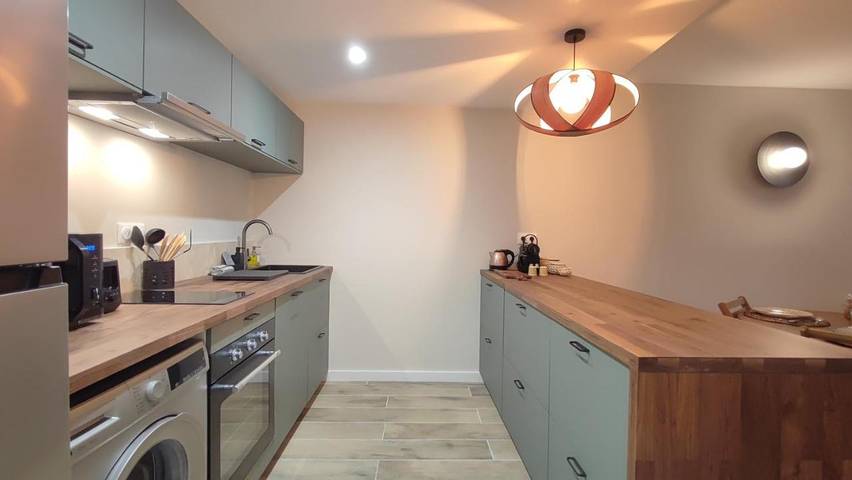 Gîte pour 4 personnes, avec jacuzzi ainsi que jardin et terrasse à Roquefort-la-Bédoule - 4