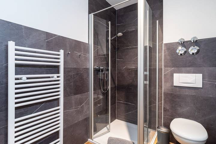 Ganze Wohnung, Direkt am Deich gelegene 3-Zimmer Ferienwohnung mit Balkon in St. Peter-Ording, Eiderstedt