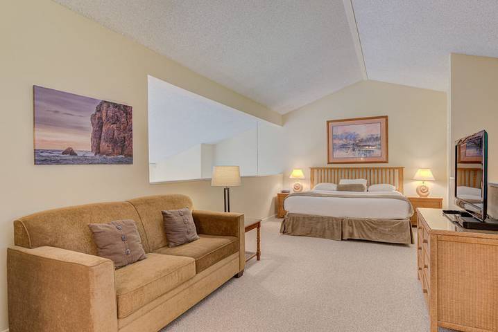 Hotel for 3 people, with ocean view and pool as well as sauna and balcony - 1