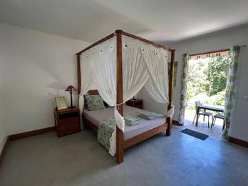 Chambre d’hôte pour 2 personnes, avec terrasse et piscine à Lamentin (Guadeloupe)