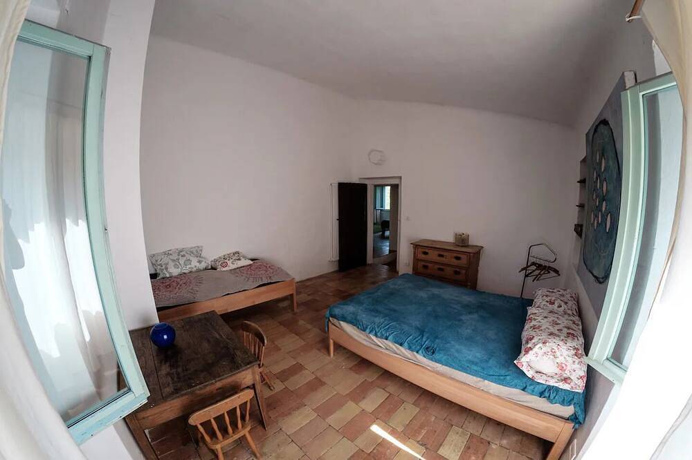 Nature Lover's Retreat: Country House Amidst Vineyards & Olive Groves in Apiro, Province de Macerata