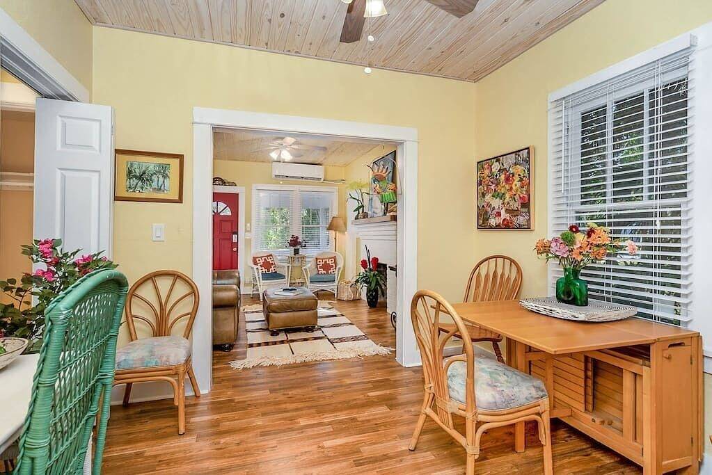 Melwood · Charming 2/1 Cottage near River · 9 min to Beach in Melbourne (FL), Space Coast