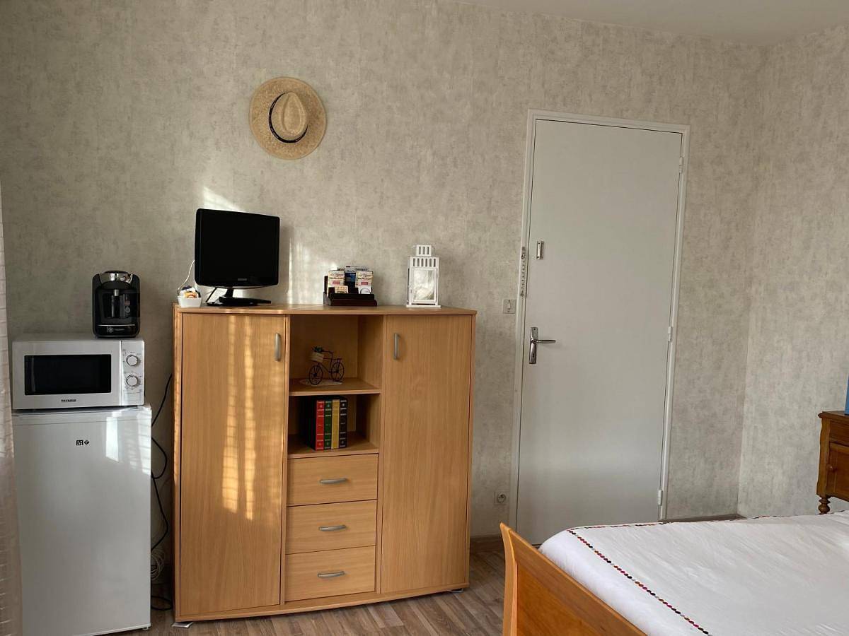 Appartement de vacances entier, Double Room in Saint-Porchaire, Région de Saintes