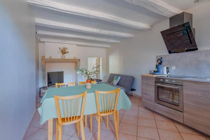 Gîte pour 4 personnes, avec jardin, animaux acceptés dans Jalogny - 4