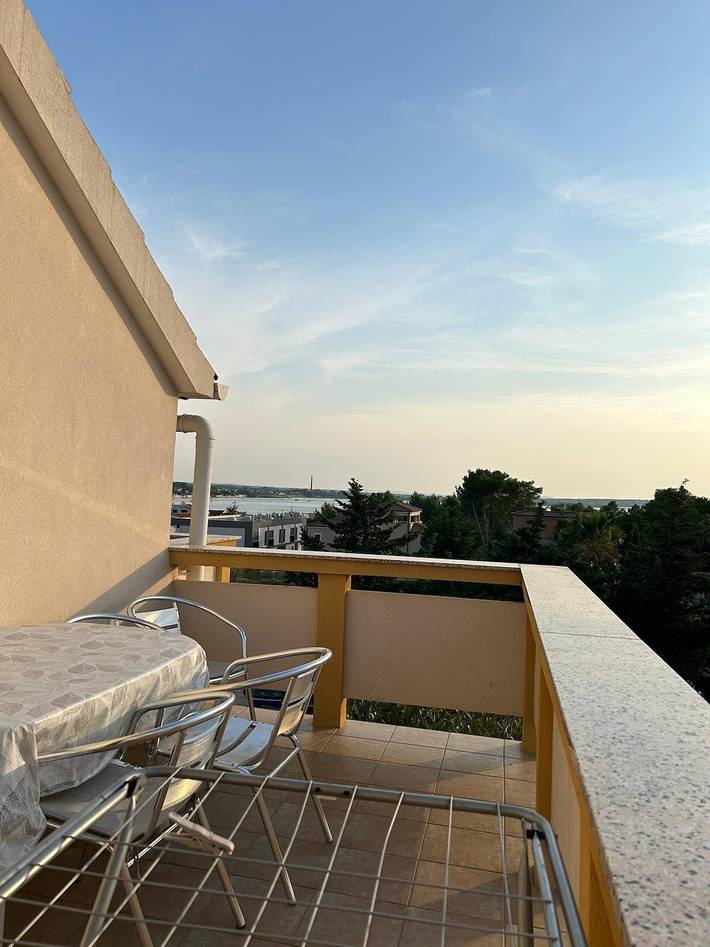 Ferienwohnung für 4 Personen, mit Balkon/Terrasse, mit Haustier in Vrsi