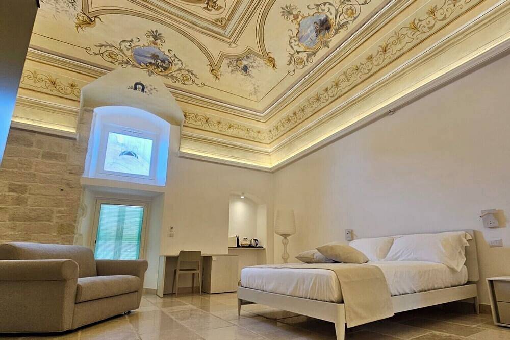 [Relais La Muraglia] Suite La Muraglia - Luxury - Jacuzzi - Molfetta in Molfetta, Bari Provinz