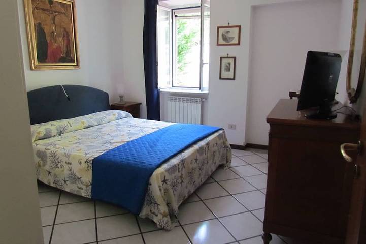 Casa De Angelis avec parking privé et accès direct à la plage in Spiaggia di Sovarano, Maiori