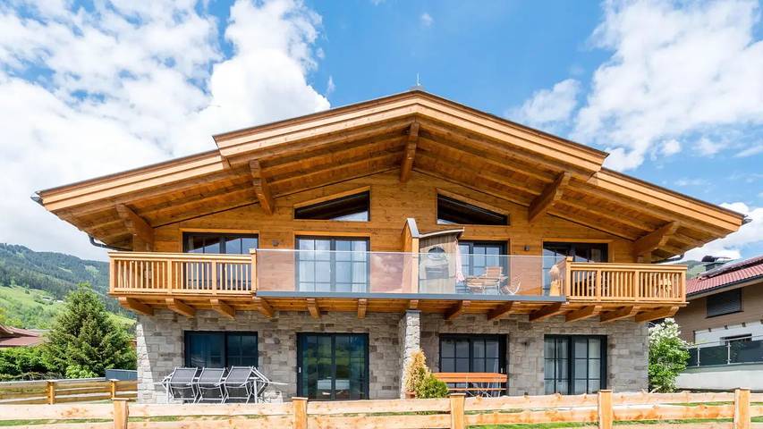 Ferienhaus für 11 Personen, mit Sauna und Garten