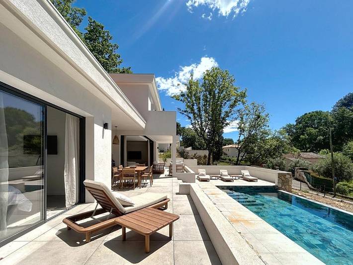 Chalet para 6 personas, con jardín además de vistas y piscina - 1