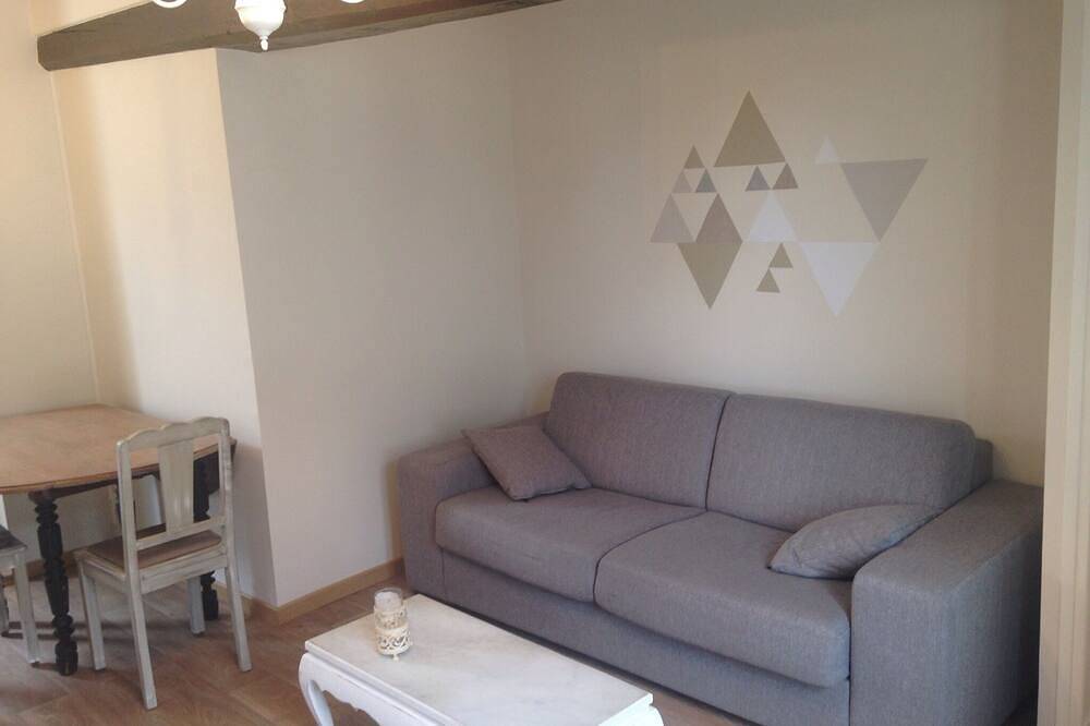 Appartement De Vacances pour 5 Personnes dans Maintenon, Région de Chartres
