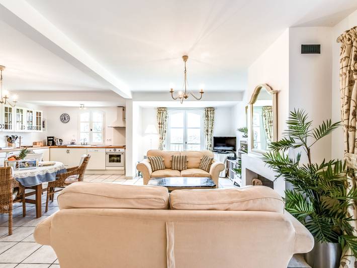 Ferienhaus für 4 Personen, mit Terrasse und Ausblick in Grimaud - 2