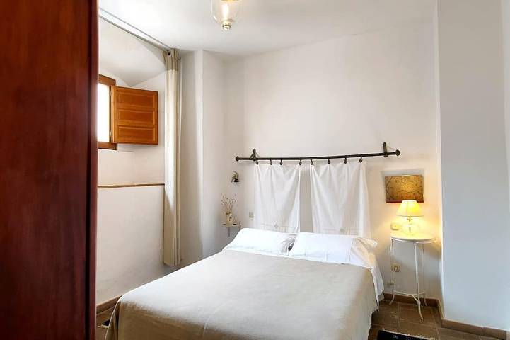 Charming rural Altroje house with swimming pool 3 km from the city of Granada. in Churriana de la Vega, Granada Provinz
