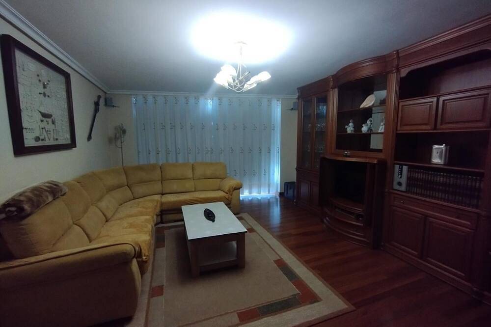 Entire apartment, Apartment 'Son' with Sea View, Balcony and Wi-Fi in Cee, Costa da Morte
