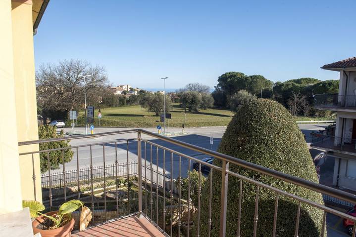 Gîte pour 6 personnes, avec jardin à Sirolo - 4