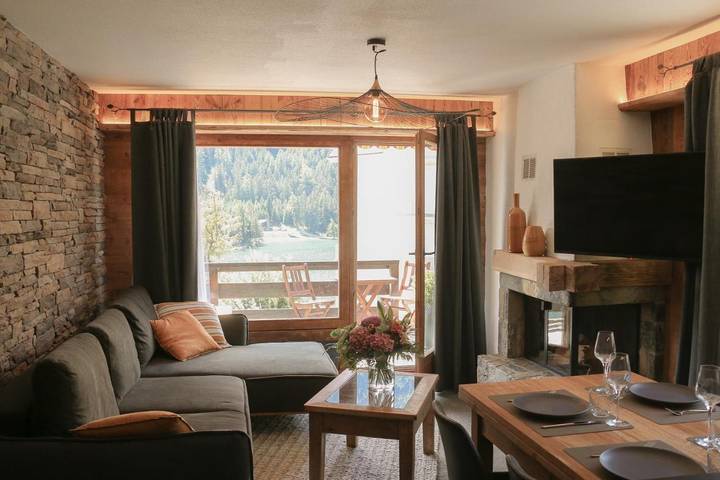 Gîte pour 5 personnes, avec vue sur le lac ainsi que vue et balcon à Orsières - 2