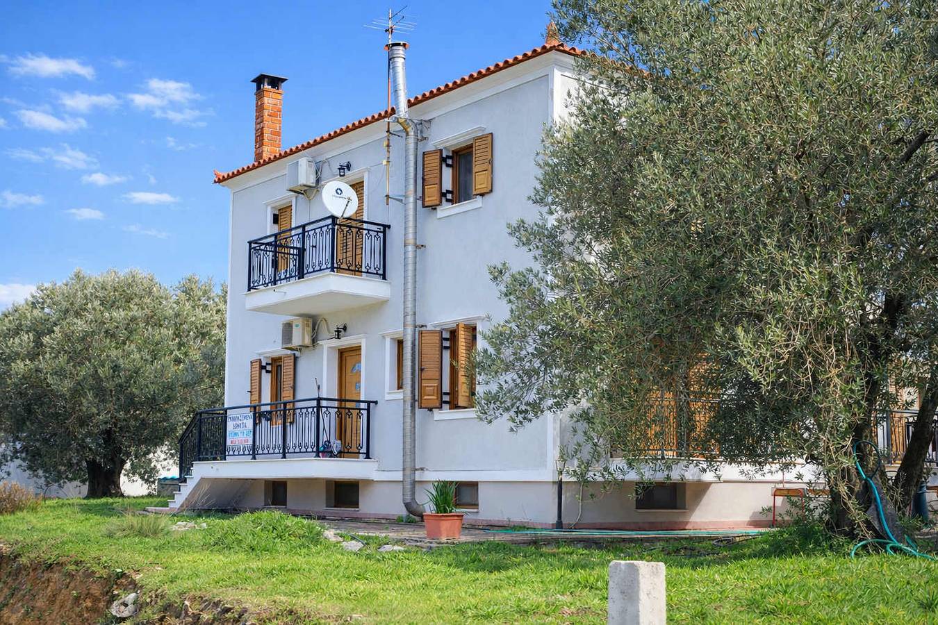 Mountain Voyage Residences - Serene Lesvos Escape in Lesbos