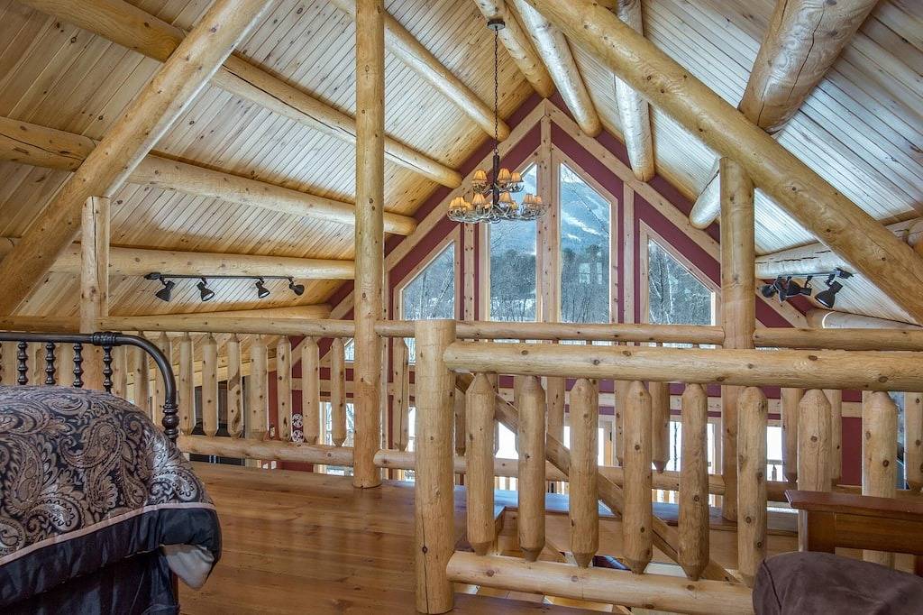 Rediker Retreat- Authentic Riverfront Luxury Log Home in Newry, Sunday River