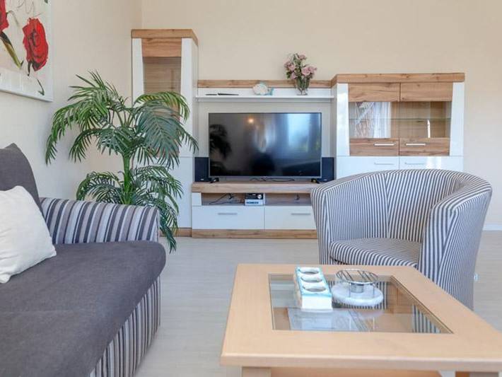 Ganze Ferienwohnung, Haus Lia - Links - - Ruhig in den Tinummer Wiesen... in Tinnum, Sylt (Gemeinde)