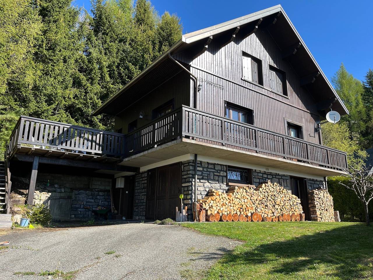 Chalet Etienne mit atemberaubendem Blick auf die Aiguilles d’Arves in Jarrier, Region Saint-Jean-de-Maurienne