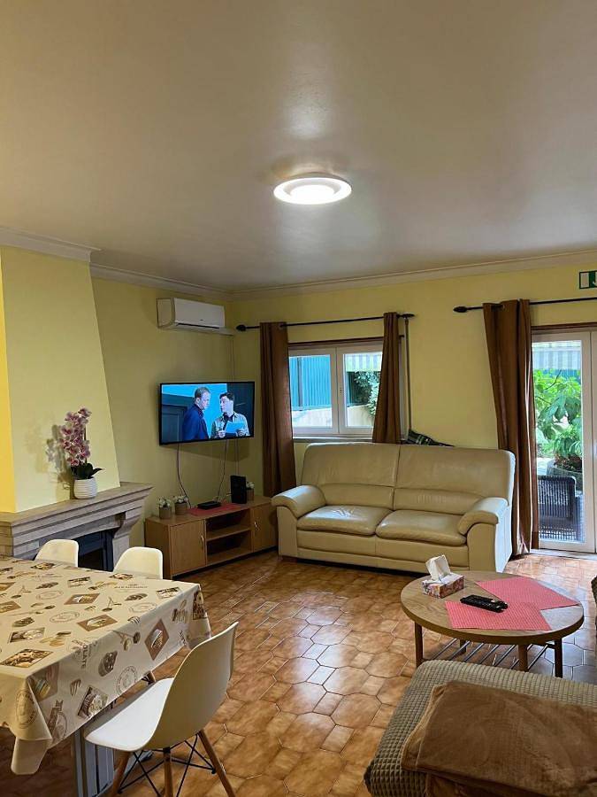 Ferienwohnung für 6 Personen, mit Balkon und Terrasse sowie Ausblick