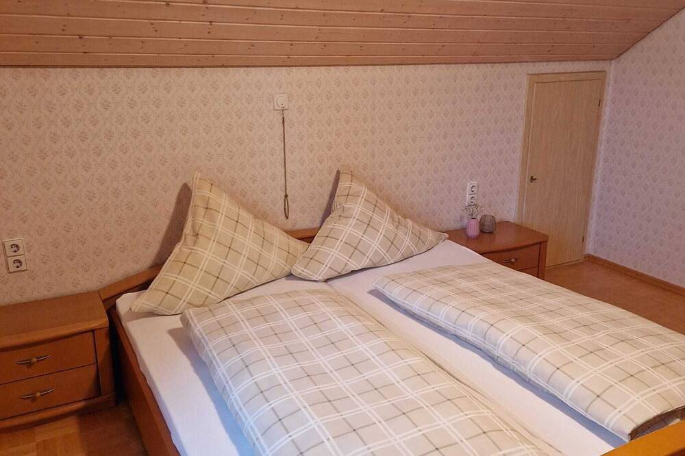 Ganze Wohnung, Ferienwohnung zur Eisengrube in Bitz, Neckar-Alb