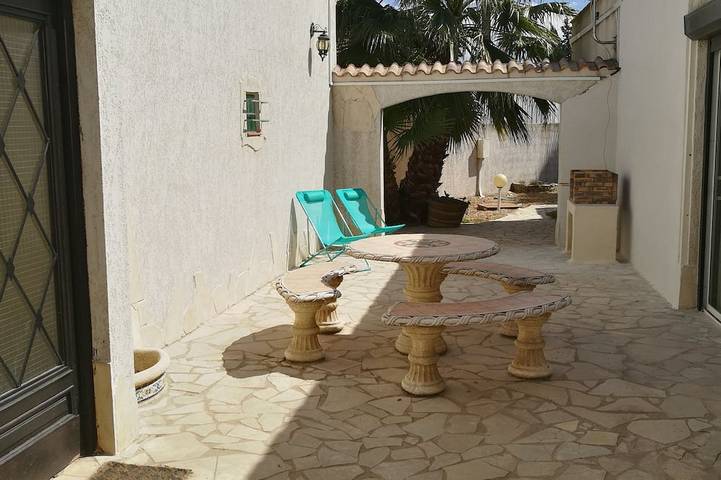 Location de vacances pour 7 personnes, avec terrasse à Maraussan - 4