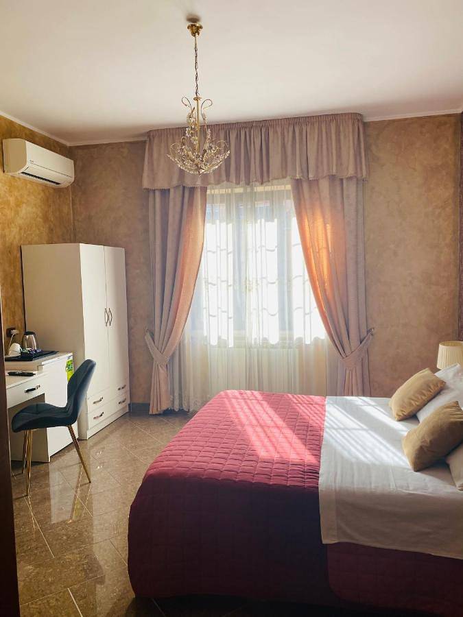 Location de vacances pour 3 personnes, avec vue et terrasse à Aquino (homonymie)